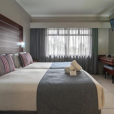 Hotel Savoy&Conference Centre Mthatha Extérieur photo