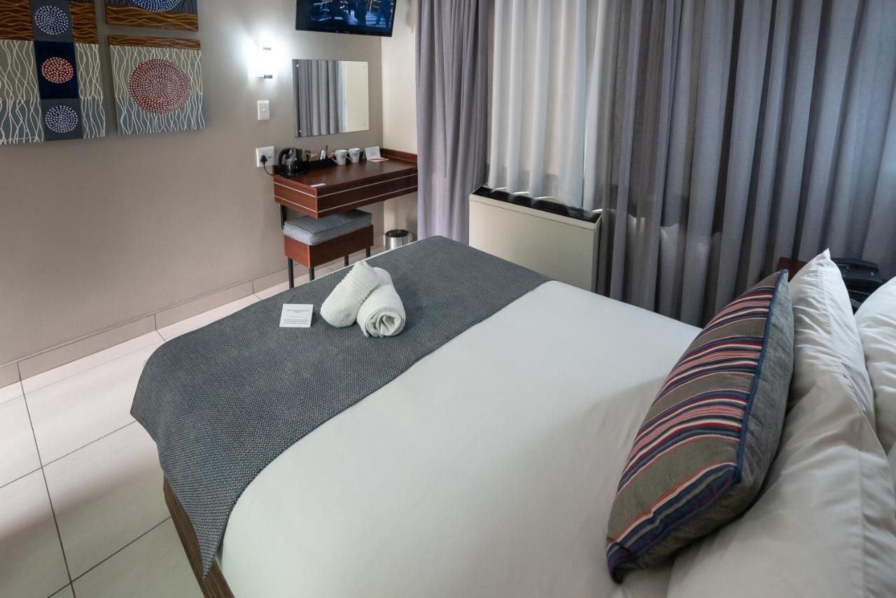 Hotel Savoy&Conference Centre Mthatha Extérieur photo