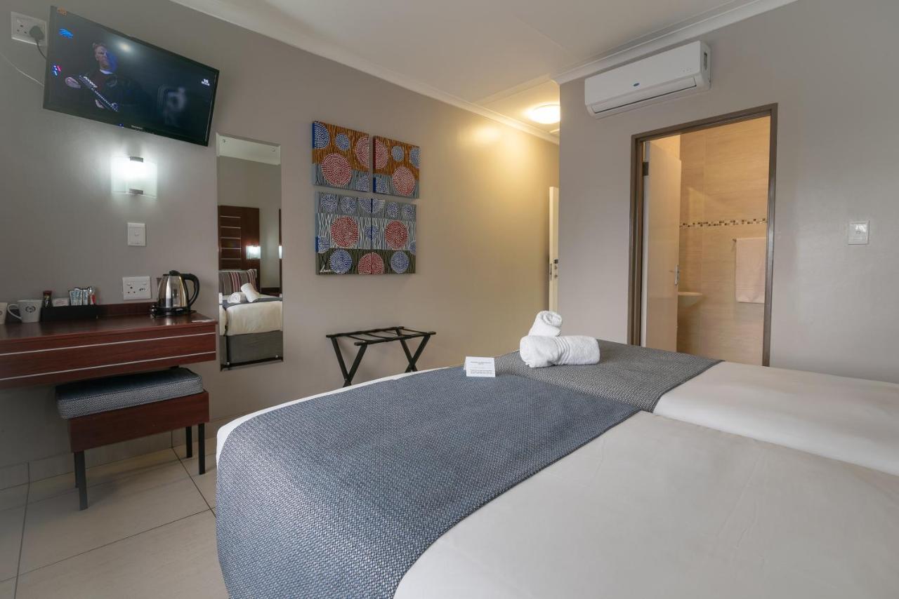 Hotel Savoy&Conference Centre Mthatha Extérieur photo